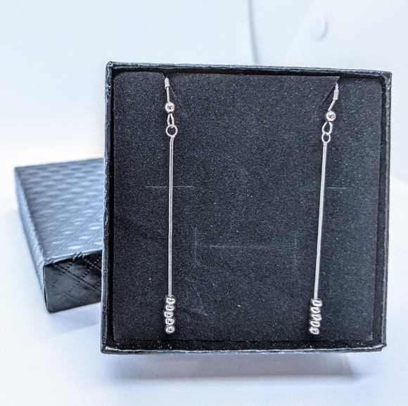 Sterling silver Dangling Earrings - Picture 1 of 4